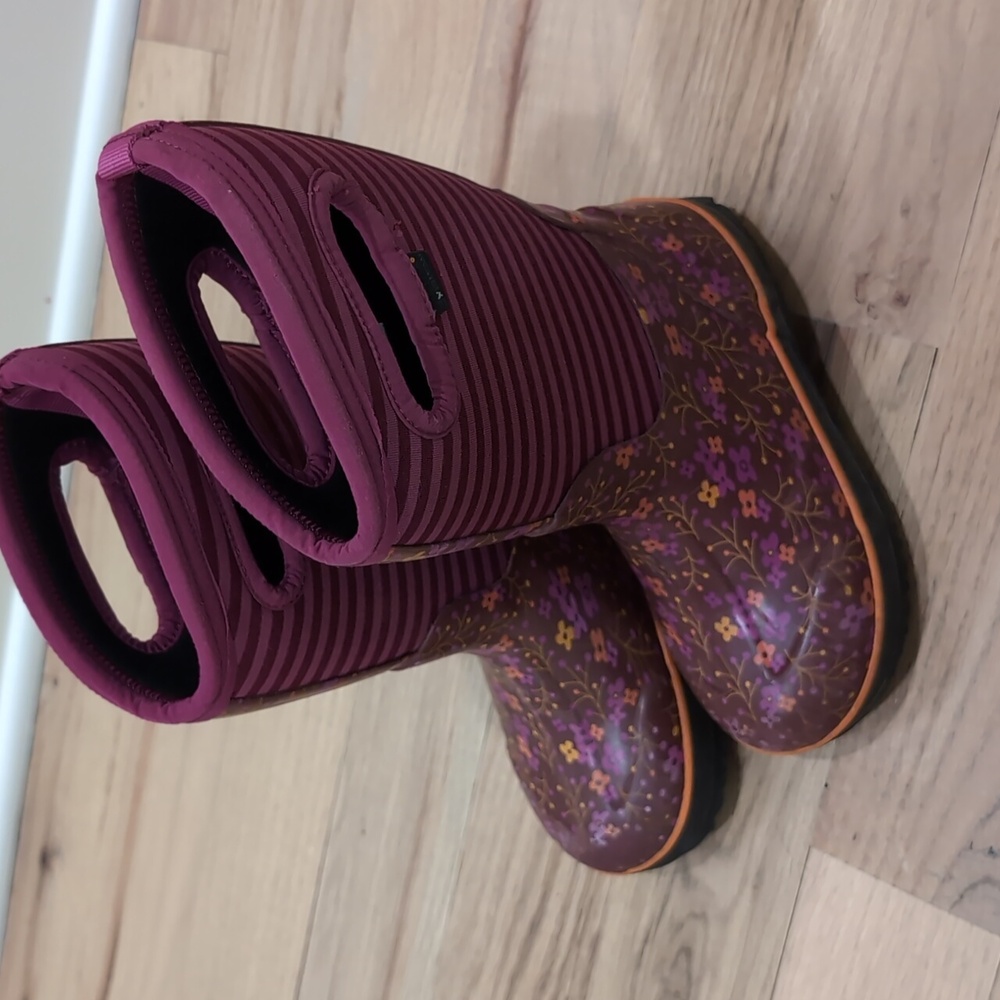 Bog kids boots, size 13